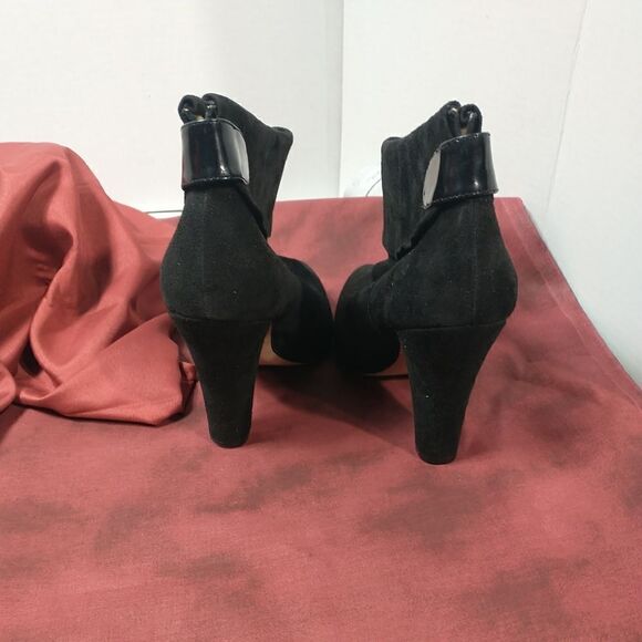 Steven By Steve Madden Ellusion Black Suede Leather Ankle Booties 10 M - Picture 4 of 11